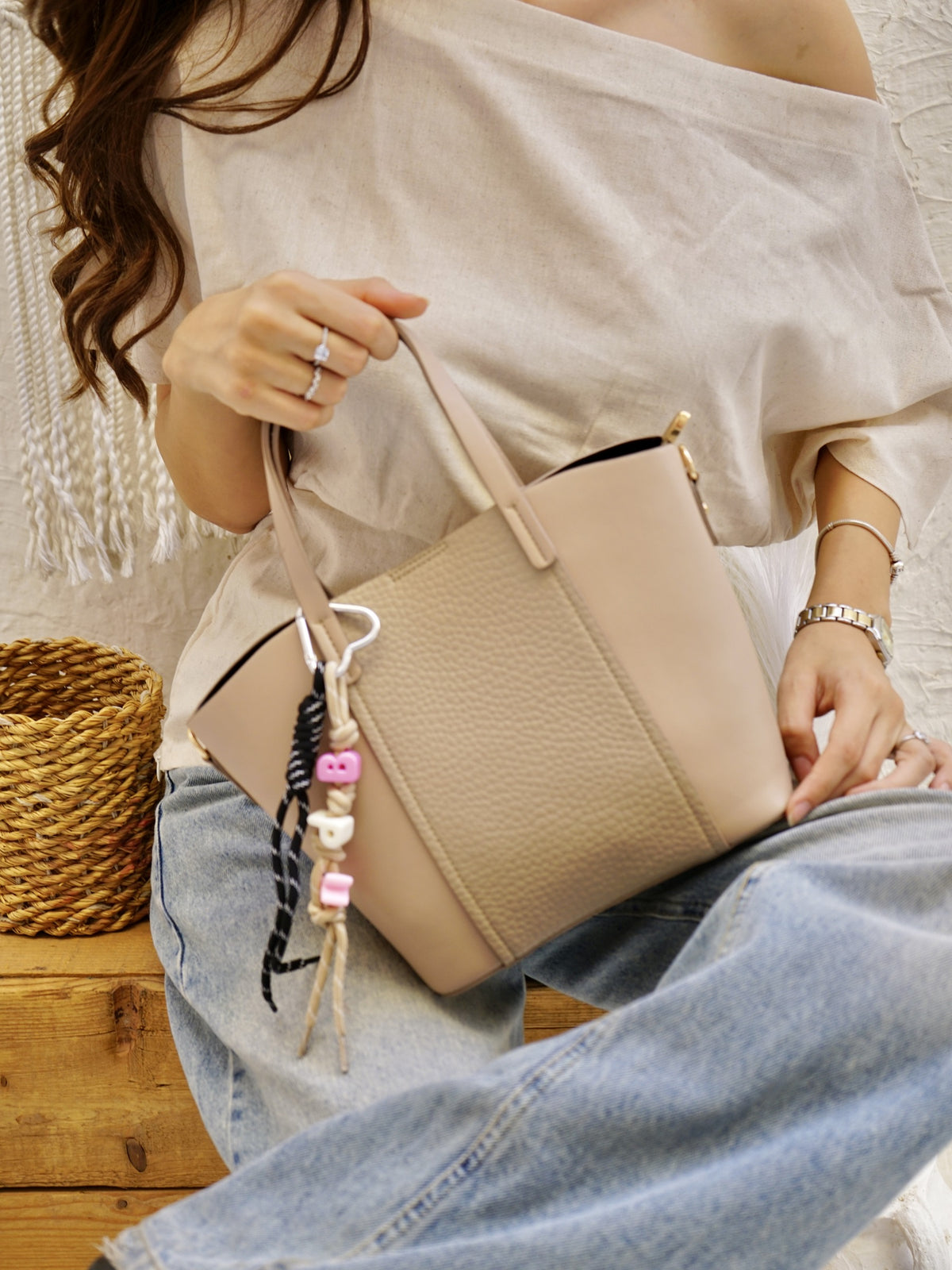 Taupe